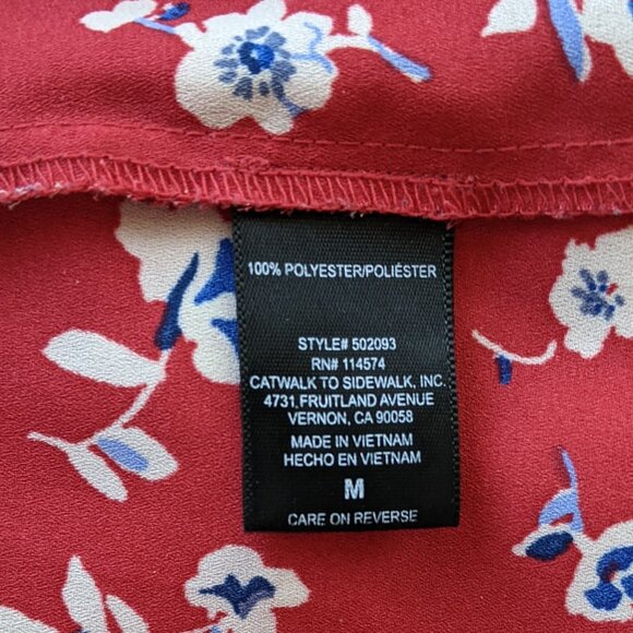 Pleione red and blue floral print blouse with cap sleeves, wrinkle-free, v-neck - Picture 8 of 9